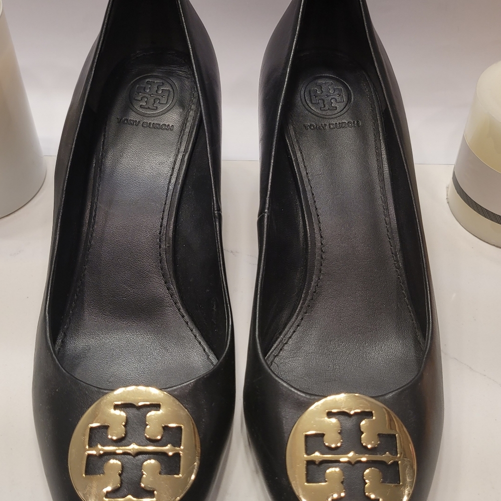 Tori Burch Chelsea Wedge Shoes Black and gold